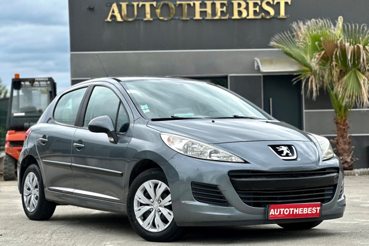 PEUGEOT 207