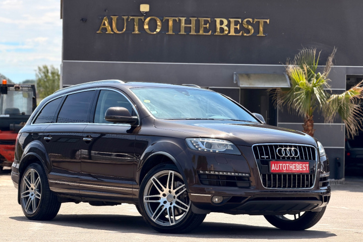 AUDI Q7