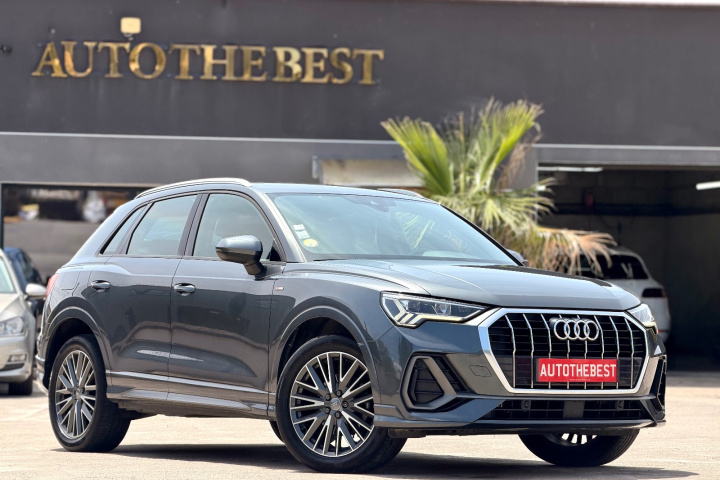 AUDI Q3